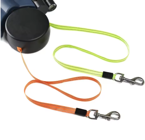 Dual retractable dog leash for two dogs — Knackfolk, image 1